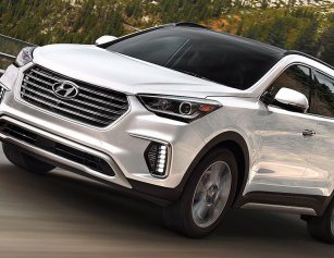 Hyundai SantaFe 2018 trắng