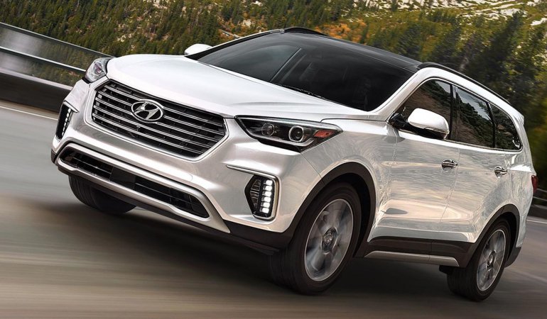 Hyundai SantaFe 2018 trắng